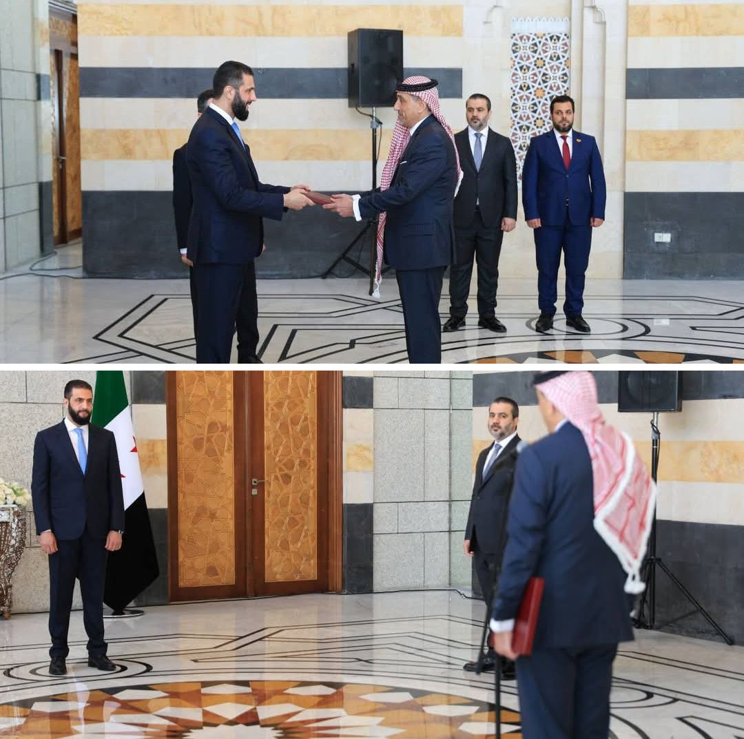 يا هلا بأهل  الشماغ الاصلي هلا بعربنا النشامى . 🇯🇴
الرئيس يعتمد اوراق السفير سفيان سفير الاردن العظيم . 

#سوريا
