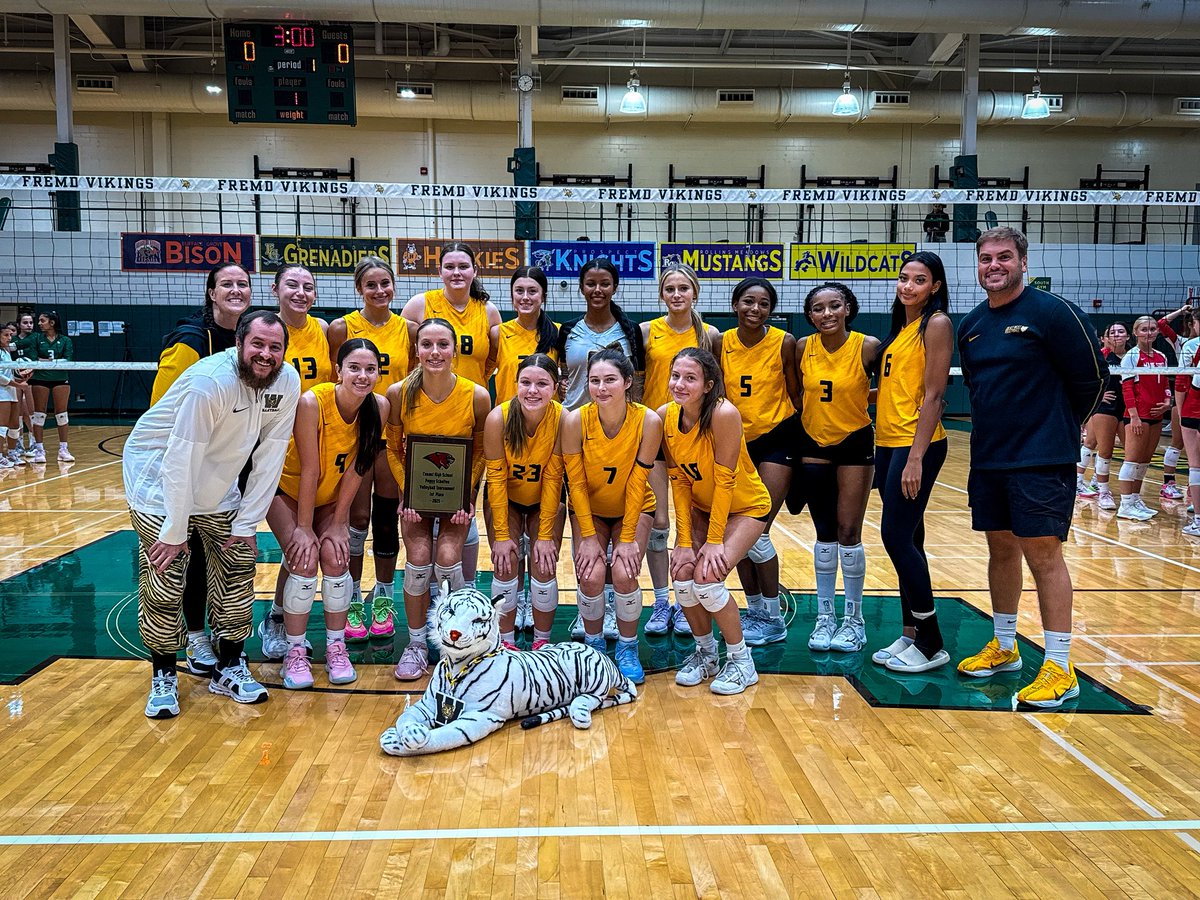 jolietwest_gvb's tweet image. Varsity improves to 12-1 by winning the Conant tournament for the third year in a row! #westrive