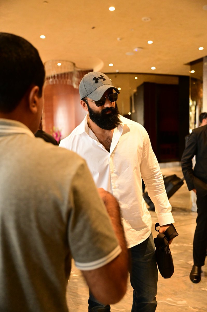 um_fans_'s tweet photo. #Unnimukundan arrives at SIIMA

#NEXASIIMA #SIIMAinDubai #SIIMA2025 #NEXA https://t.co/ovz6RB8mS5