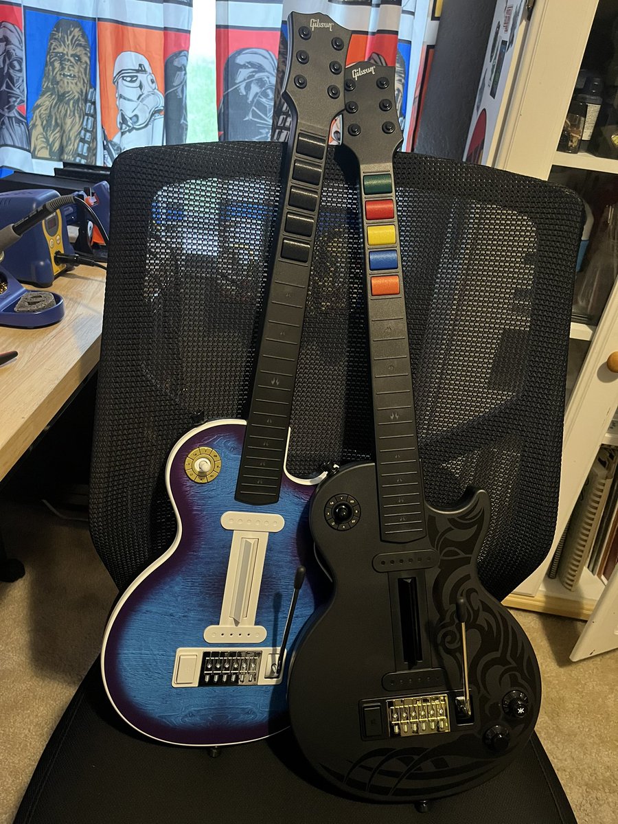 GuitarsandScarves tweet media