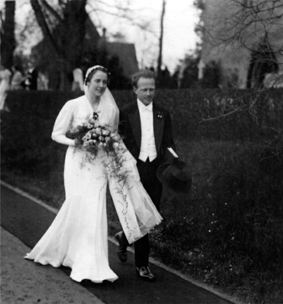 Physicist Werner Heisenberg and Elisabeth Schumacher on their wedding day, ca. 1937.