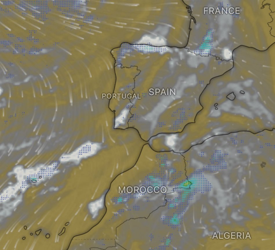 El domingo a partir de las 20h pendientes de la salida de la luna por el este para disfrutar si las nubes no lo impiden (ver mapa) de una espectacular luna llena de sangre en fase de eclipse total. Se verá primero por el Mediterráneo y llegará más tarde al oeste peninsular  #Luna