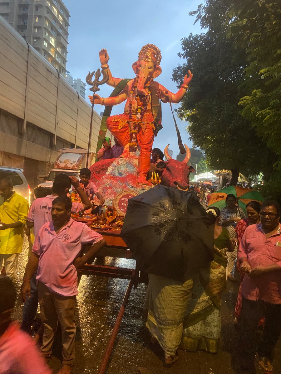 Mumbai’s favourite god https://t.co/BH3jShRsJ5