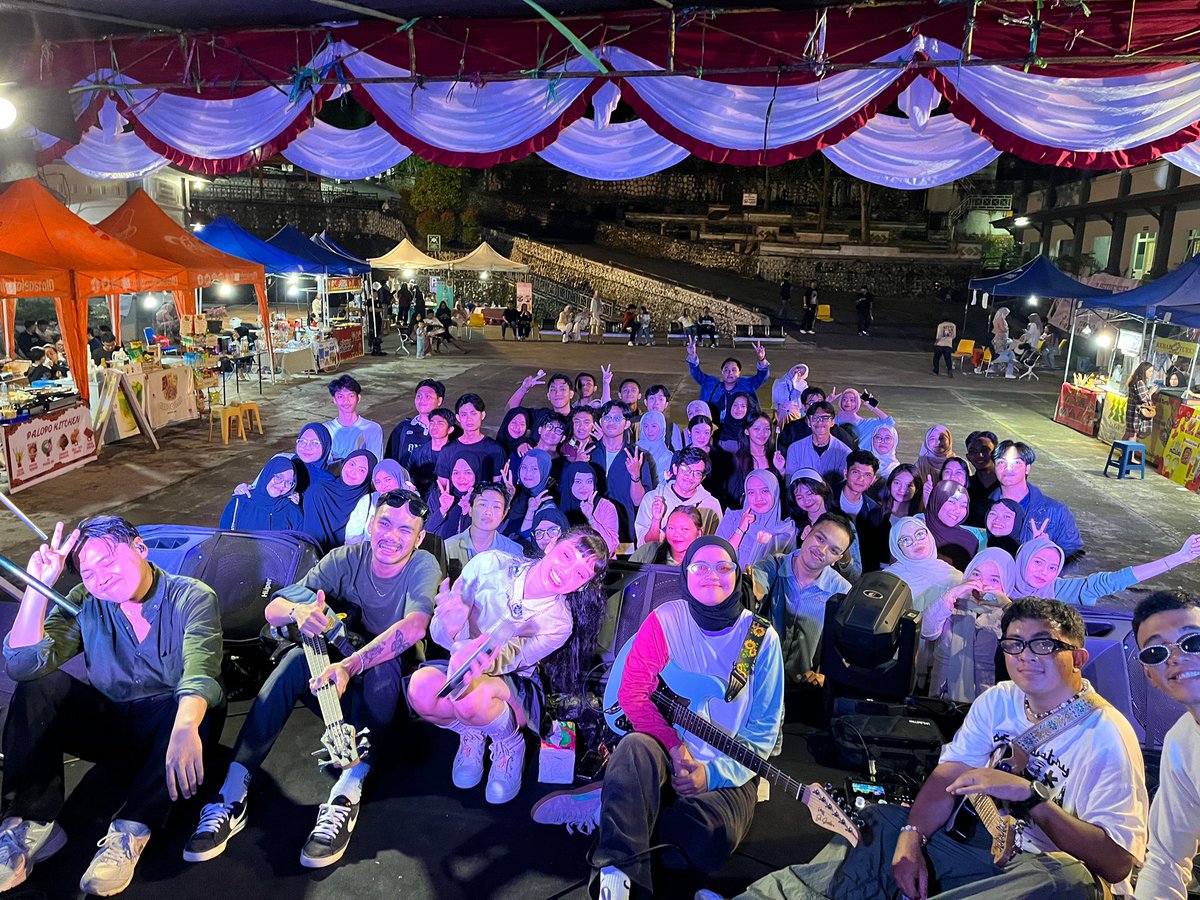 pawsletter tweet media