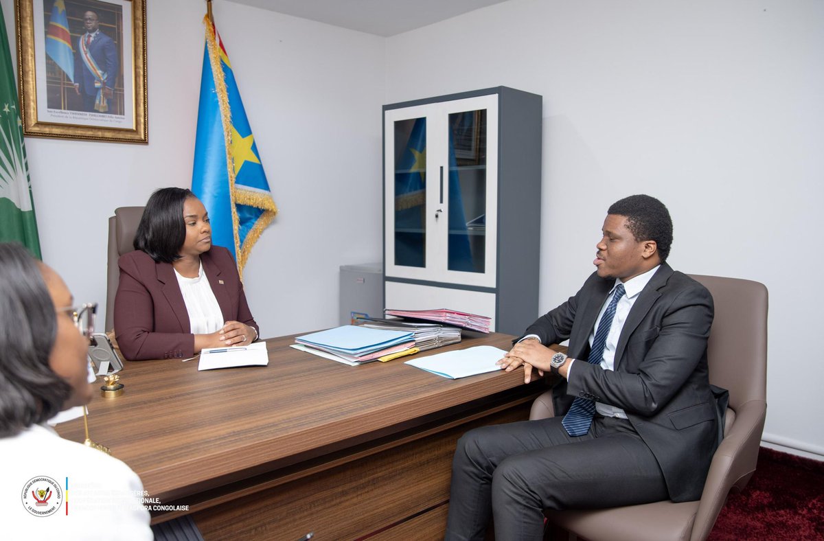 Fericofficiel's tweet photo. #Audience | À l’approche de la 3ème Édition de la Soirée Diplomatique, le Coordonnateur National du FERIC est reçu en audience par la Vice-Ministre des Affaires Étrangères, S.E.M Noëlla AYEGANAGATO.  @Ayeganagato_N1 @RDC_Minafet 

#MINAFFET #FERIC #SoiréeDiplomatique2025 #ONU #Diplomatie #Jeunesse #DeveloppementRDC