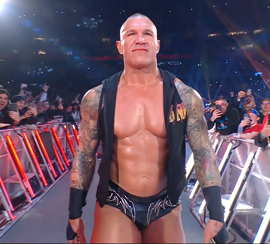 The Viper (Not @WWERandyOrton) tweet media