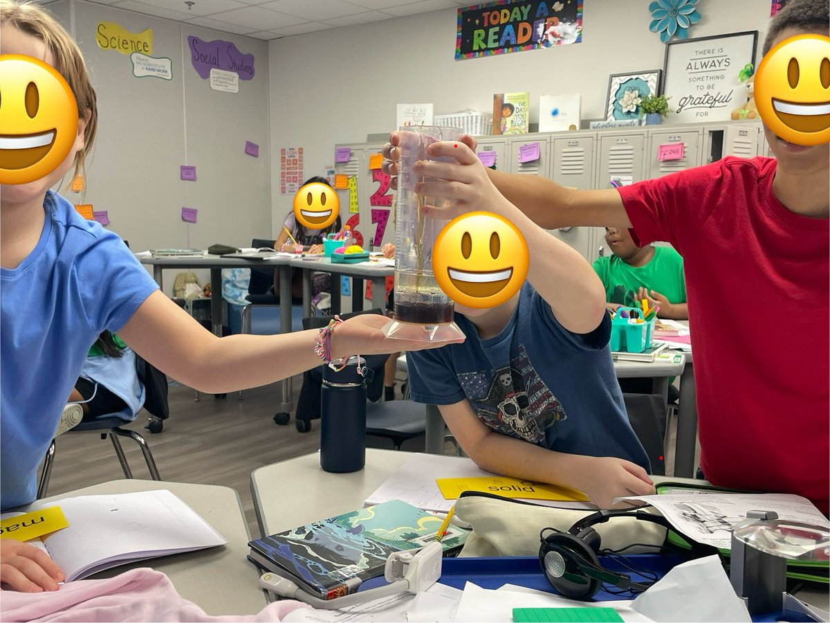 MsMcMahan's tweet image. Scientists in Ms. Sindelar’s 4th grade class @DeganElementary observing density while attaching academic vocabulary during hands-on investigations! #LISDscience