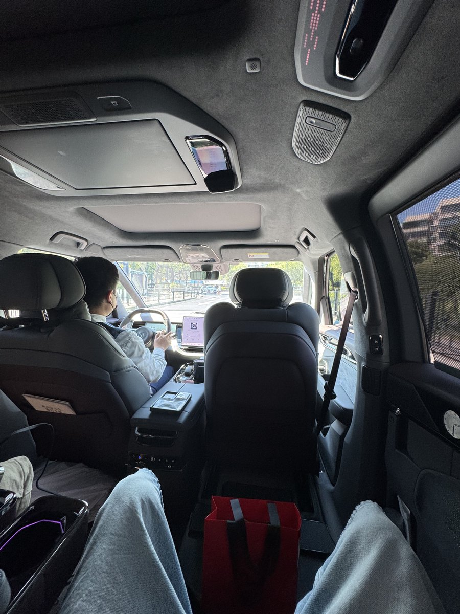 livefrmutopia's tweet image. 