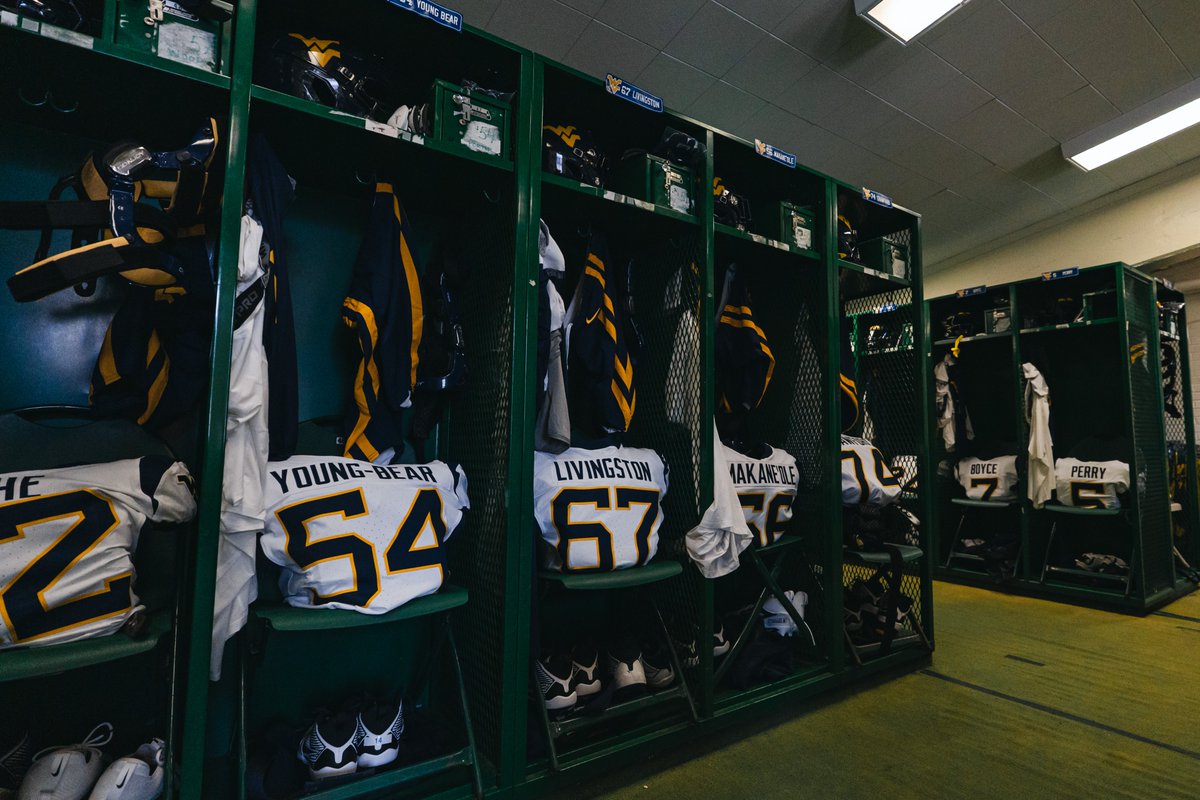 All set 🔵⚪️🔵