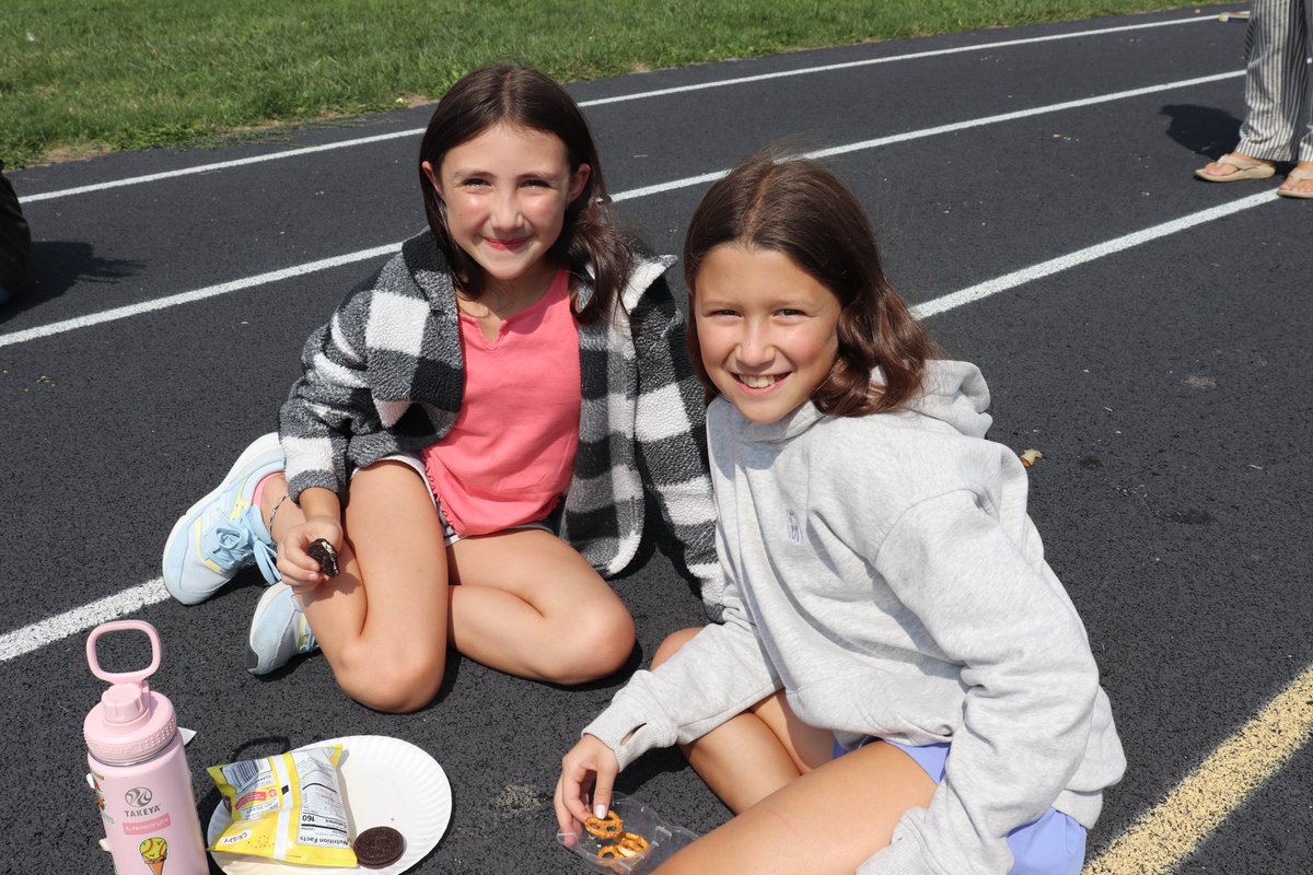 A huge thank you to our amazing PTSA for hosting such a fun and welcoming Welcome Back Picnic! Our students, families, and staff had a wonderful time kicking off the school year together. We are so grateful for your support and dedication to the Casey community!