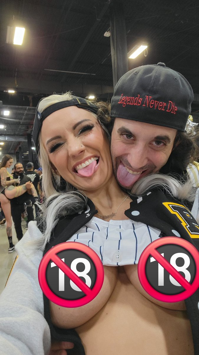 There's something about adult film stars I cant help butt love. Love ya, Kenzie Taylor! #KenzieTaylor #Porn #PornStar #Adult #AdultFilm #Hottie #Sexy #Hot #Wild #Sweetheart