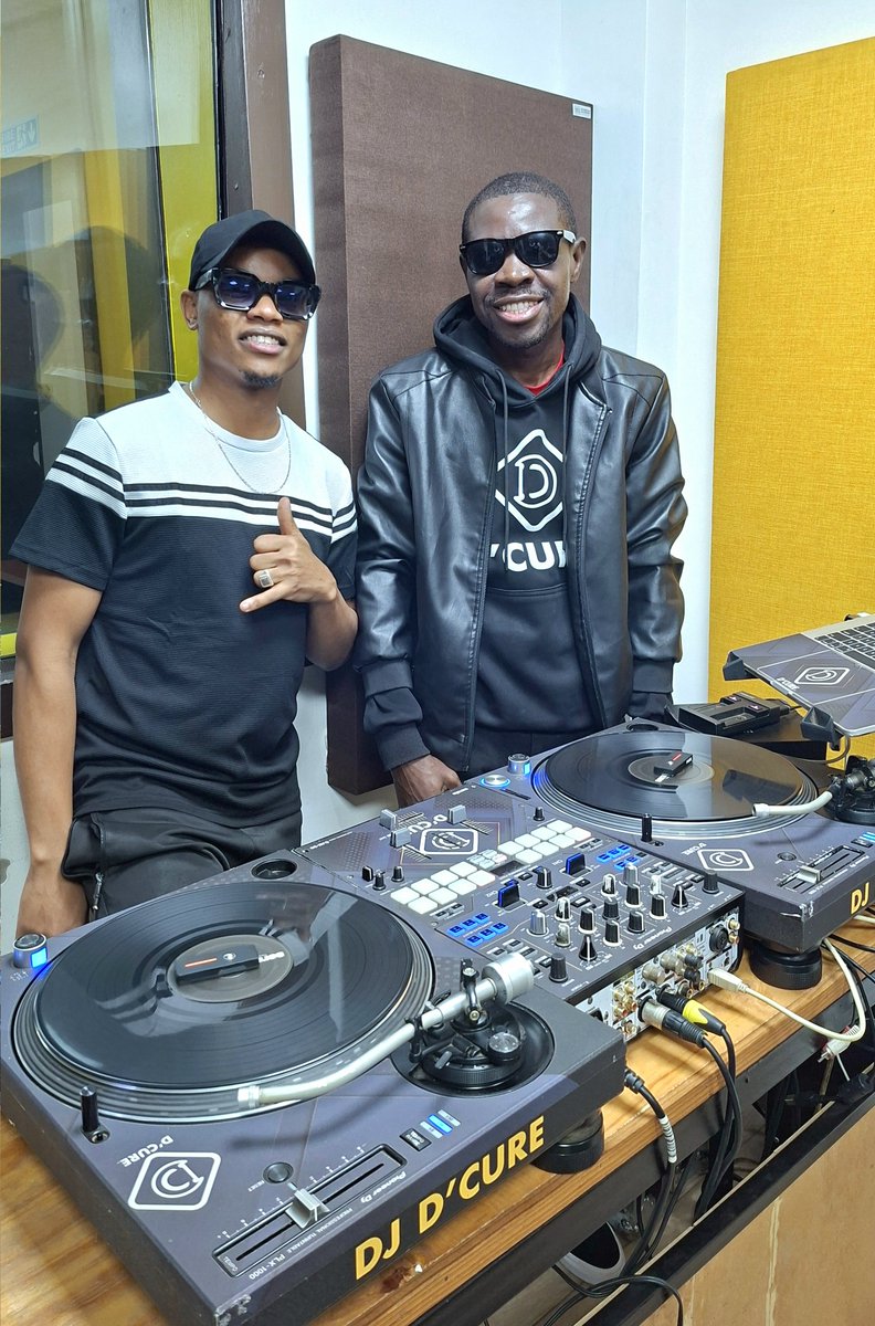 Leo ndani ya #Dundaa ni kunaree 🔥🔥
<a href="/DJRICKSKENYA/">djrickskenya</a> alongside @djdcureke from 8PM till late night. 
Represent area code yako !!