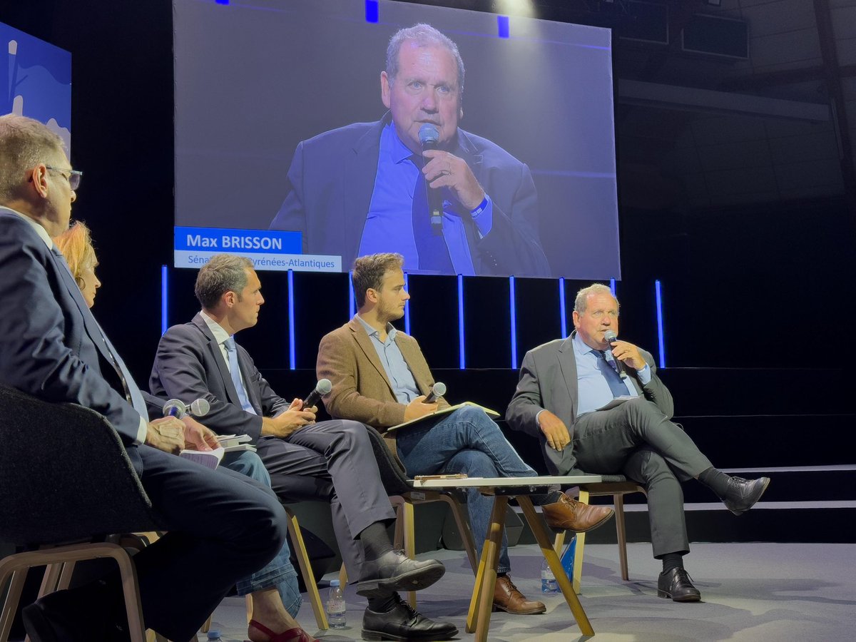 Max Brisson (@max_brisson) on Twitter photo 🇫🇷Université <a href="/lesRepublicains/">les Républicains</a> à Port Marly. Table ronde sur la transmission.
🎙️J’exprime une profonde conviction.
“L’Ecole ne retrouvera son aura qu’en rompant avec des décennies de progressisme et de pédagogisme. Il est temps que la France des honnêtes gens exige de l’École 🇫🇷Université <a href="/lesRepublicains/">les Républicains</a> à Port Marly. Table ronde sur la transmission.
🎙️J’exprime une profonde conviction.
“L’Ecole ne retrouvera son aura qu’en rompant avec des décennies de progressisme et de pédagogisme. Il est temps que la France des honnêtes gens exige de l’École