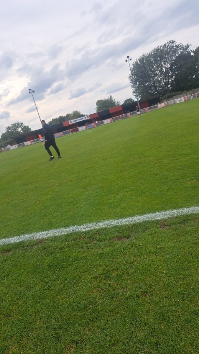 jake_aspin98's tweet photo. Been a while but was nice to see the boys in Blue pick up their 7th consecutive league win this season @Padiham_FC. Absolute belting goal from @AbbeyHeyFC though. #UpTheStorks https://t.co/KfpXpGxNEh