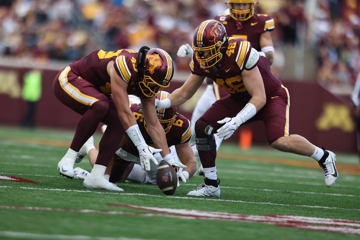 Minnesota Football (@gopherfootball) on Twitter photo BALL BALL BALL!!
<a href="/GarrisonMonroe1/">Garrison Monroe</a> forces the fumble and <a href="/MattKingsbury3/">Matt Kingsbury</a> recovers his second of the day to put Minnesota at the Northwestern State 6-yard line up 56-0 with 4:41 to go in the first half. BALL BALL BALL!!
<a href="/GarrisonMonroe1/">Garrison Monroe</a> forces the fumble and <a href="/MattKingsbury3/">Matt Kingsbury</a> recovers his second of the day to put Minnesota at the Northwestern State 6-yard line up 56-0 with 4:41 to go in the first half.