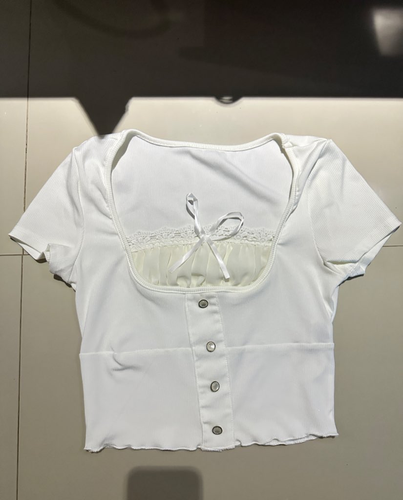 accforsaleka's tweet photo. น่ารักมากติดแกรมสุดๆ ตัวละ 60 รสงับ

#ส่งต่อเสื้อผ้ามือ2 #ส่งต่อcintage #ส่งต่อstylist #ส่งต่อเสื้อผ้ามือสอง #เสื้อผ้ามือสอง #โล้ะตู้เสื้อผ้า #ส่งต่อกระเป๋า #โล๊ะตู้มือสอง https://t.co/MspboHg0Yy