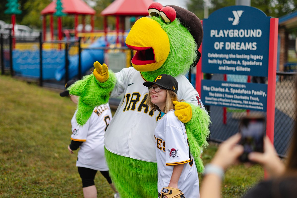 Today, I got to take part in Miracle League Fantasy Camp for the Miracle League athletes of Indiana County! It was such a fun morning playing baseball with my new friends! ⚾️🫶
