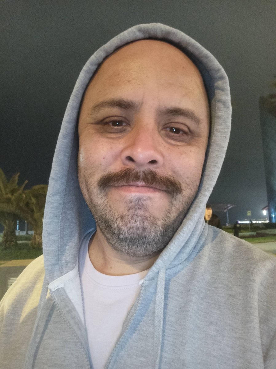 SIN TRUCOS...responde con una foto tuya tomada en Setiembre. Este soy yo en setiembre 2024, siempre tranqui 😀