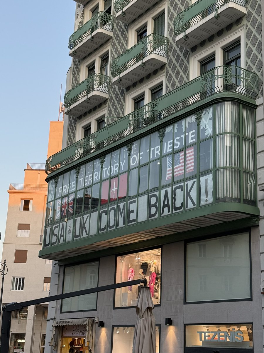 Chris Aniszczyk tweet media