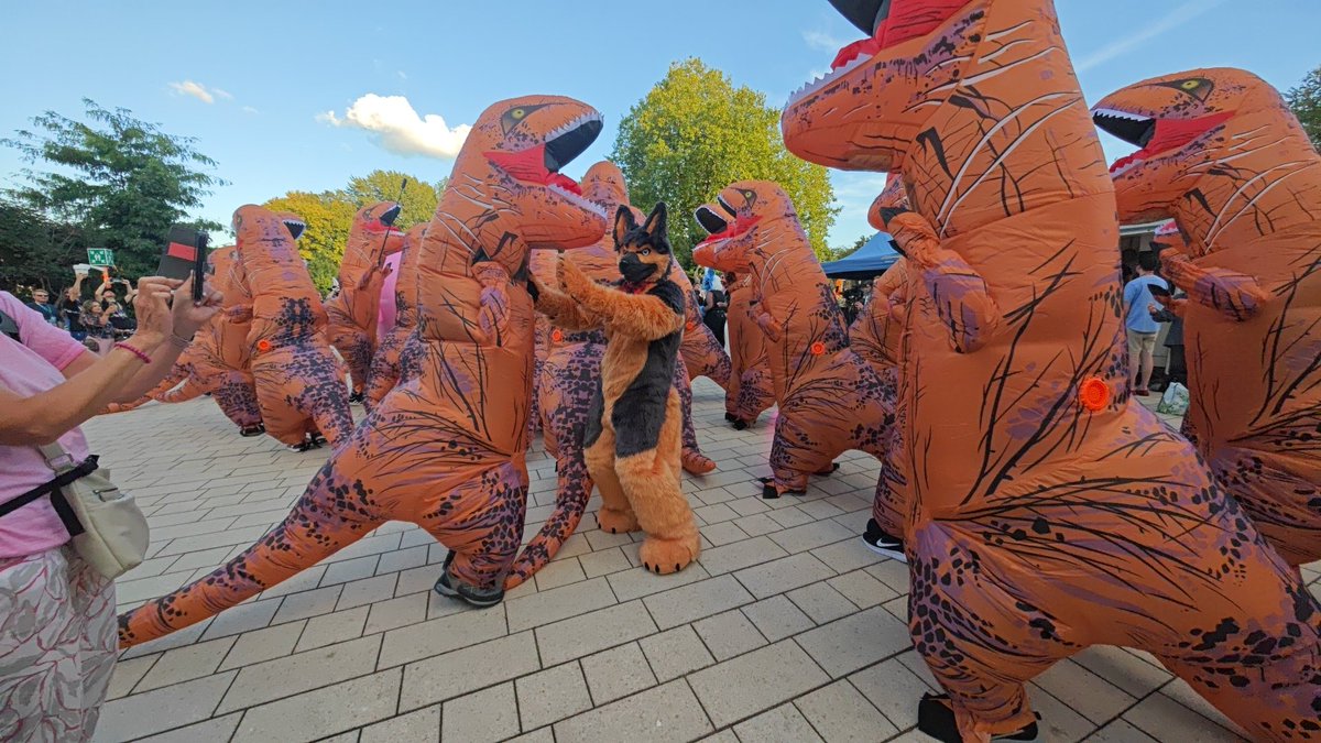 🦕🦕🦕🦕🦕🐕🦕🦕🦕🦕🦕
#Eurofurence29