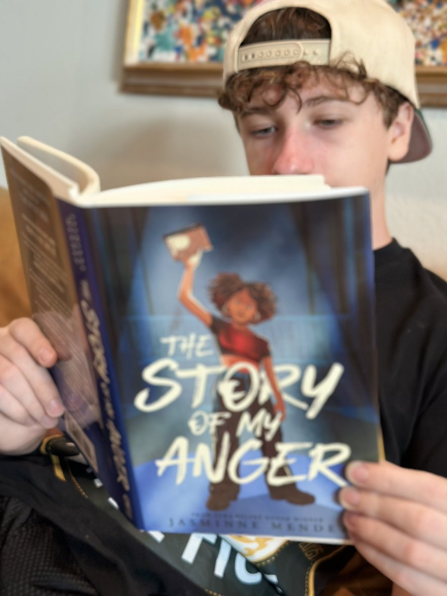 ETrainsWorld's tweet image. Happy National Read a Book Day!📚As I prepare to celebrate National Hispanic Heritage Month, starting September 15th, I’m enjoying THE STORY OF MY ANGER. It’s a powerful novel-in-verse that demonstrates how even one voice can impact the world! 

#NationalReadABookDay #bookrec…