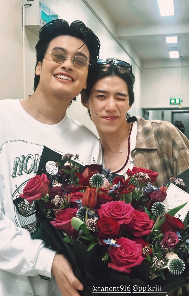 ช่อดอกไม้แสดงความยินดีให้พี่ชายที่แสนดี ชอบความสัมพันธ์พี่นนท์กับน้องพีพีมากเลย 💘🥺

#PPKRITT #NONTTANONT