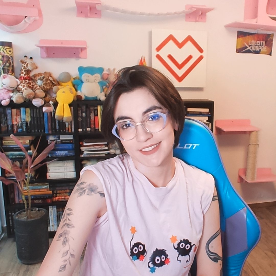 Reviví para desearte un buen día ✨ caile a echar chismecito!

💜 twitch.tv/maura55