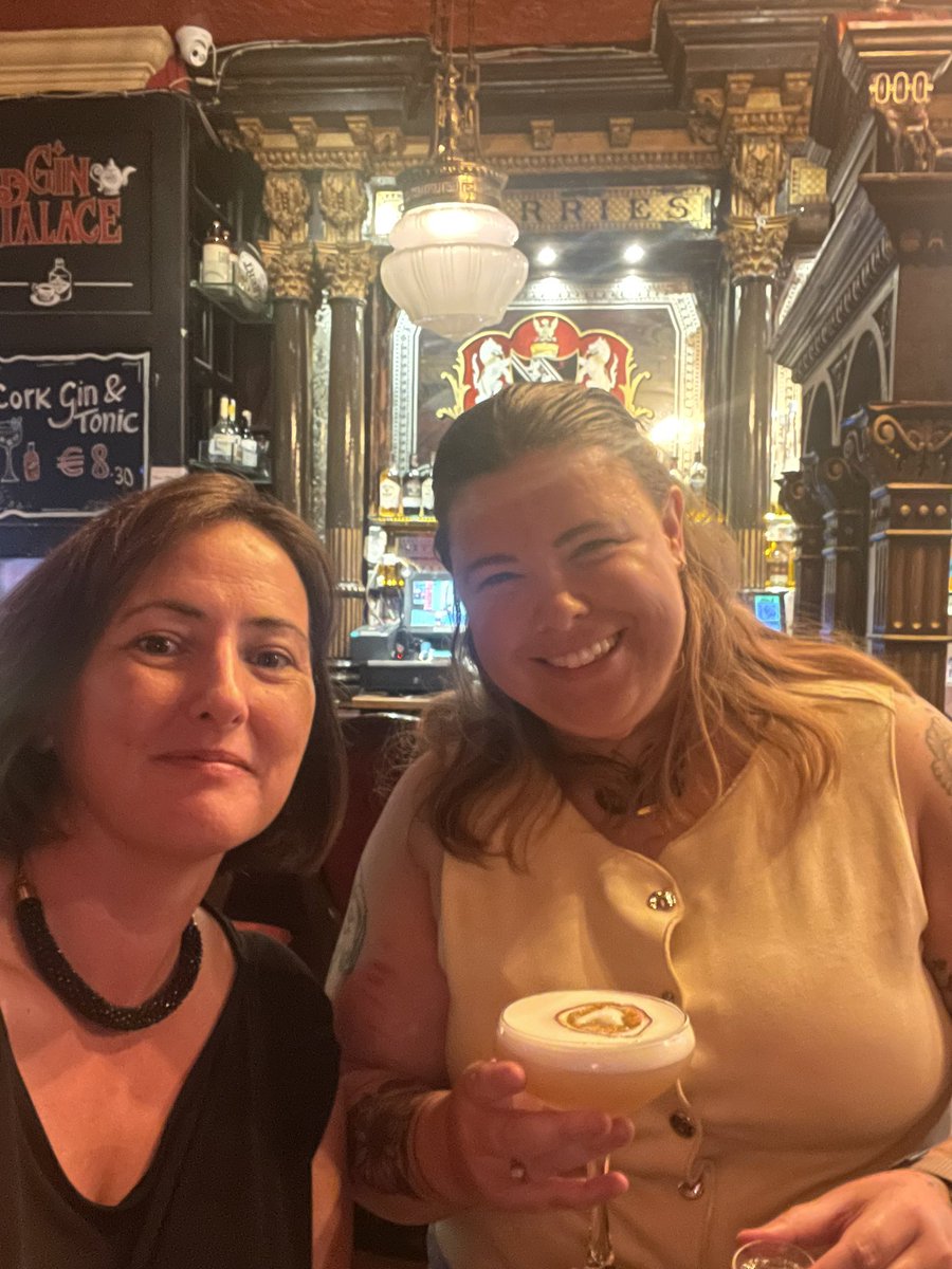 Elaine N tweet media