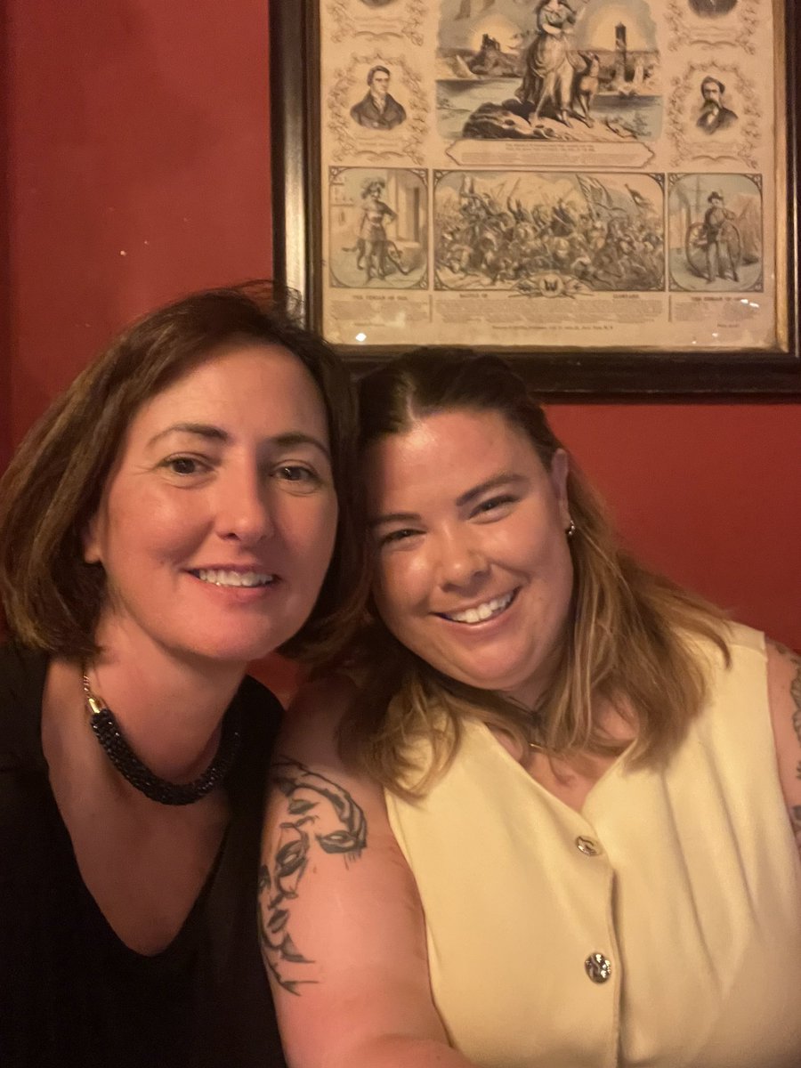 Elaine N tweet media