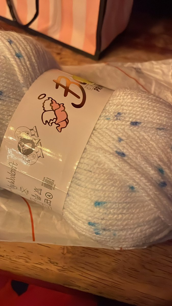 Elaine N tweet media