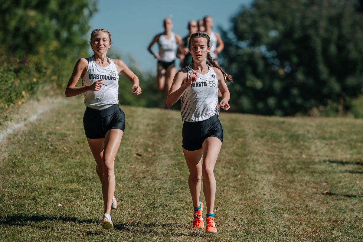MastodonTFXC's tweet photo. Riley Tate Wins Mastodon Alumni Open

🔗https://t.co/jHjnn21LIr:

#FeelTheRumble #HLXC https://t.co/ktX2Y3can8