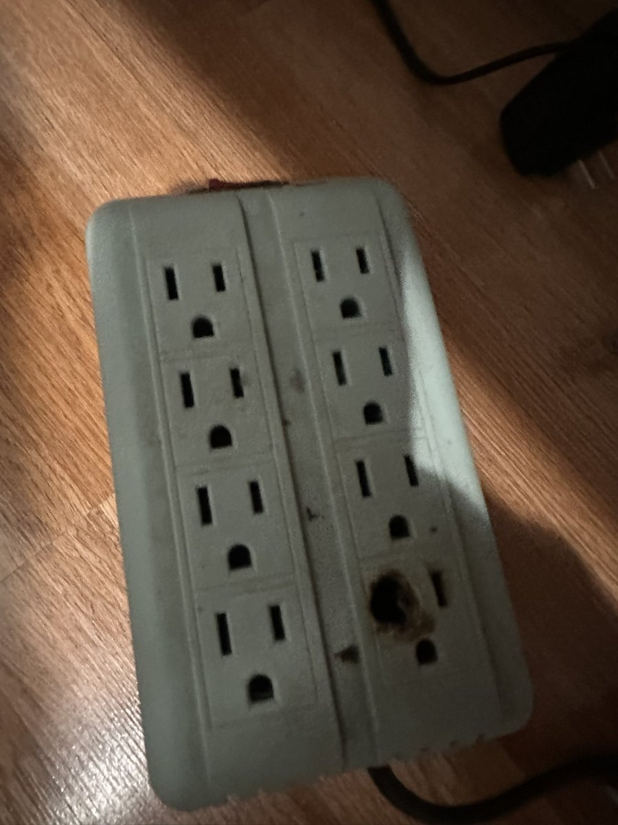 Mapxche_'s tweet image. ggs pc😔