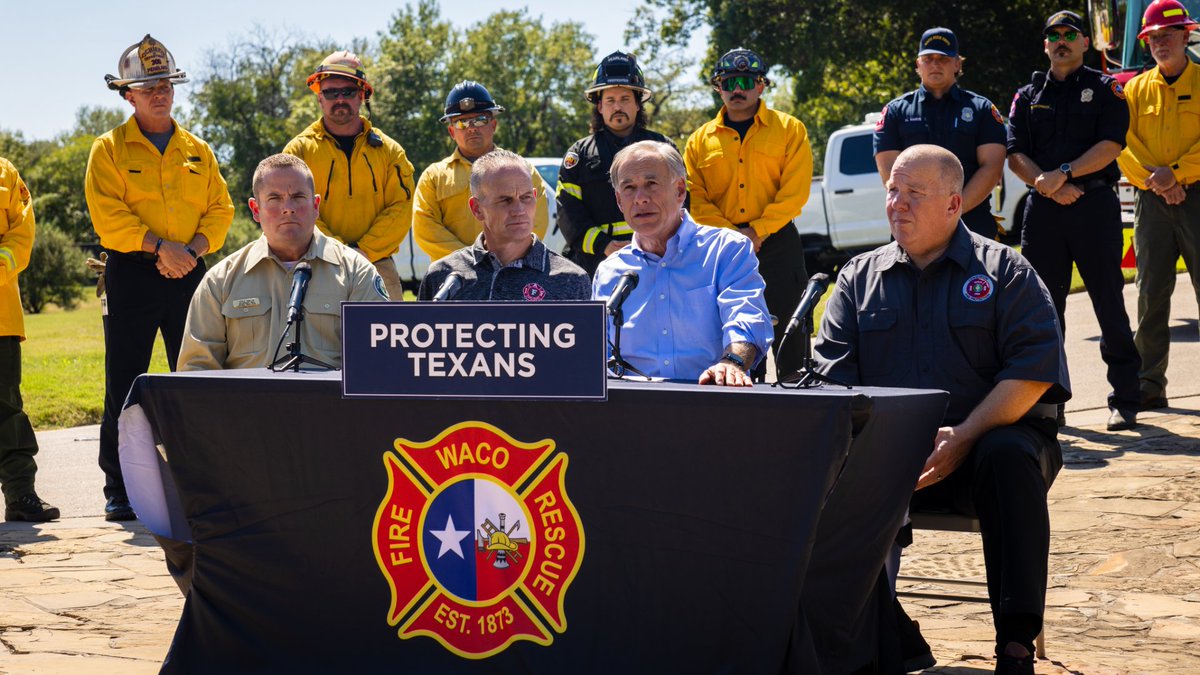 🔥Texas has approved $600K for #IAFF Responding to the Interface (RTI) training – preparing #firefighters to tackle #wildfires safely &amp; effectively.
 
@iaffgstlima and <a href="/MichaelGlynn440/">Michael Glynn</a> joined Gov. <a href="/GregAbbott_TX/">Greg Abbott</a> to thank state leaders for investing in safer communities.