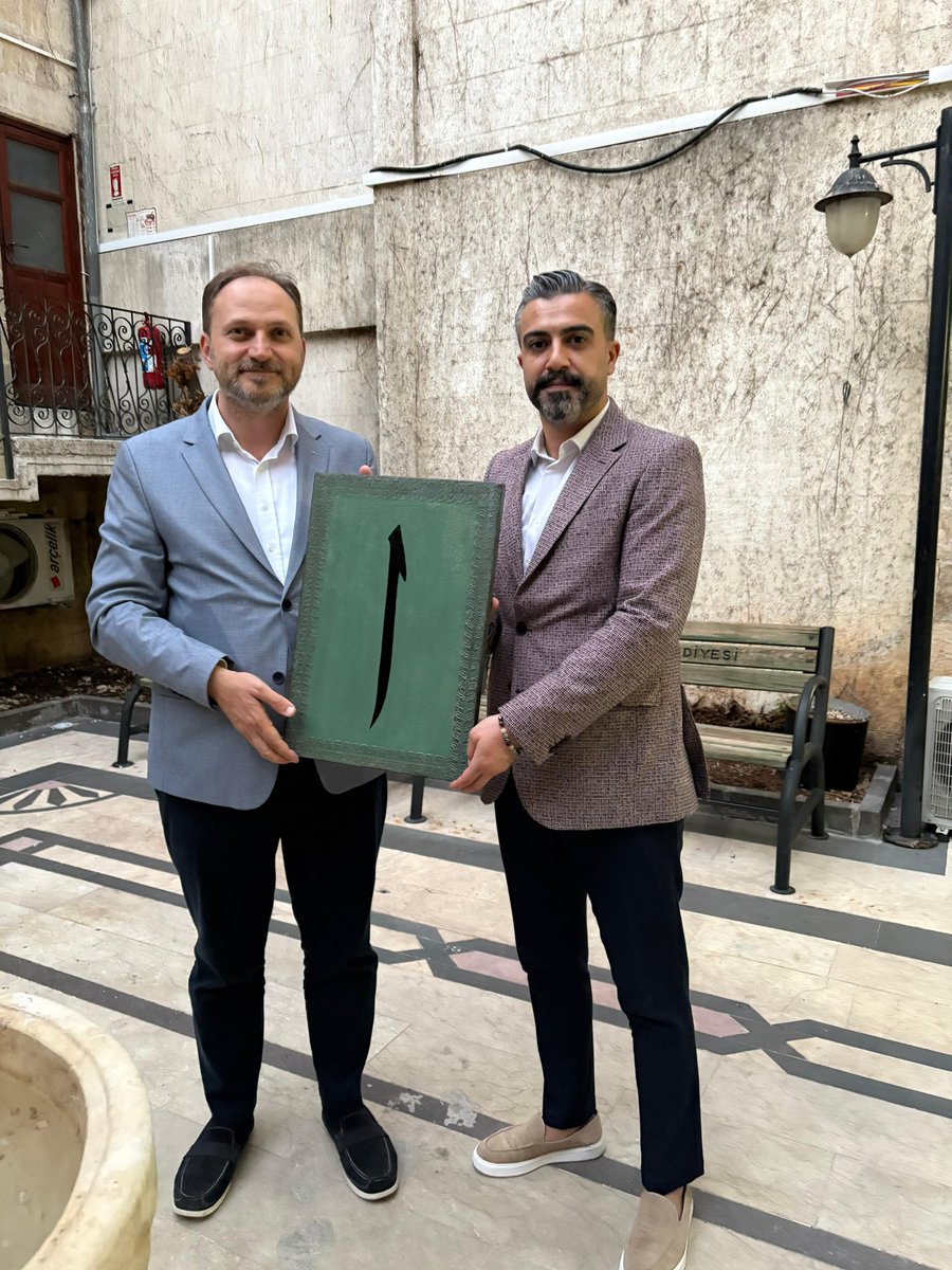 Yeşilay Genel Başkanımız Doç. Dr. Mehmet Dinç, şubemiz ve Yeşilay Danışmanlık Merkezimizi ziyaret ederek Şube Yönetimimiz ve ilçe temsilcilerimizle istişarelerde bulundu.
Ziyaretin anısına Bağımsızlık Seferberliği Koordinatörümüz Muhammed Adıyaman hediye takdim edildi.