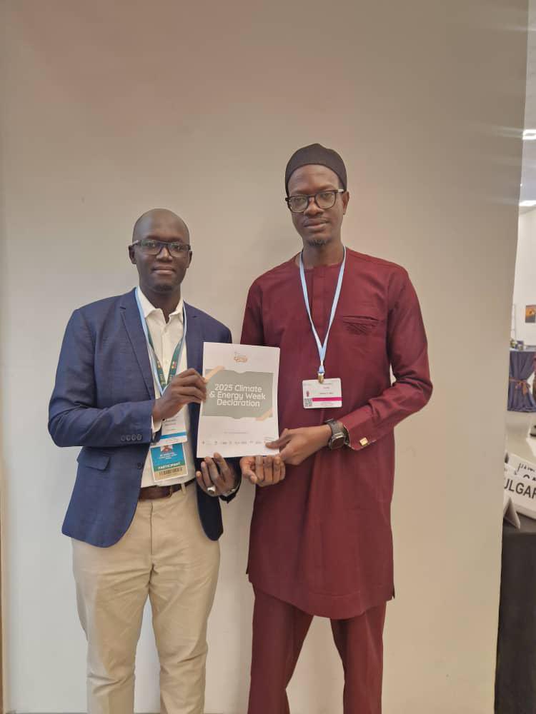 endaenergylinks's tweet image. En marge du #SommetAfricain sur le #Climat, ENDA ENERGIE, Natural Justice, Oxfam Sénégal ainsi que des acteurs non étatiques du Sénégal et d’Afrique ont partagé la #Déclaration de la 4ème Semaine Climat et Énergie, tenue à Dakar du 21 au 25 juillet 2025.
Axée sur la place des