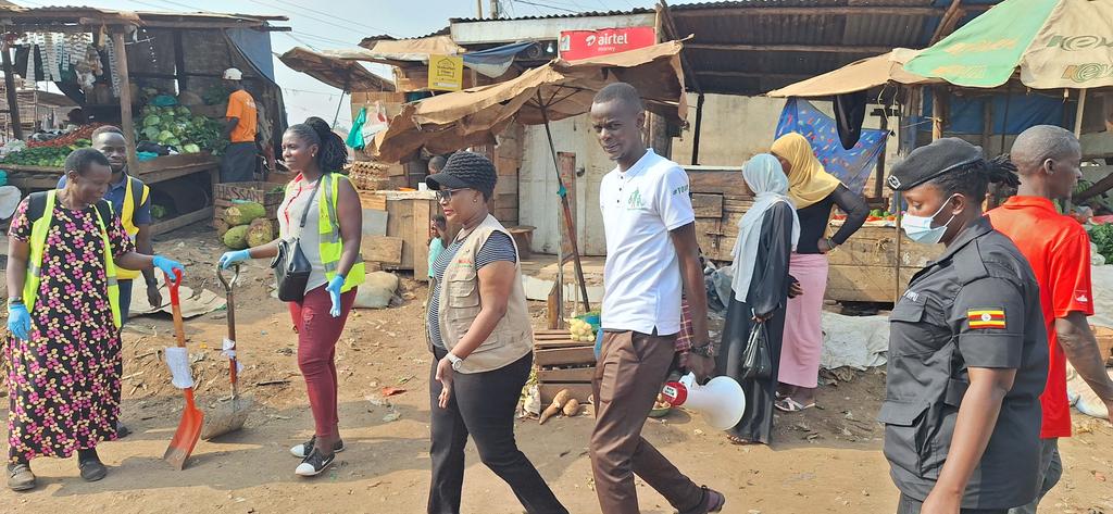 TOWA UCHAFU NA NUSU tweet media