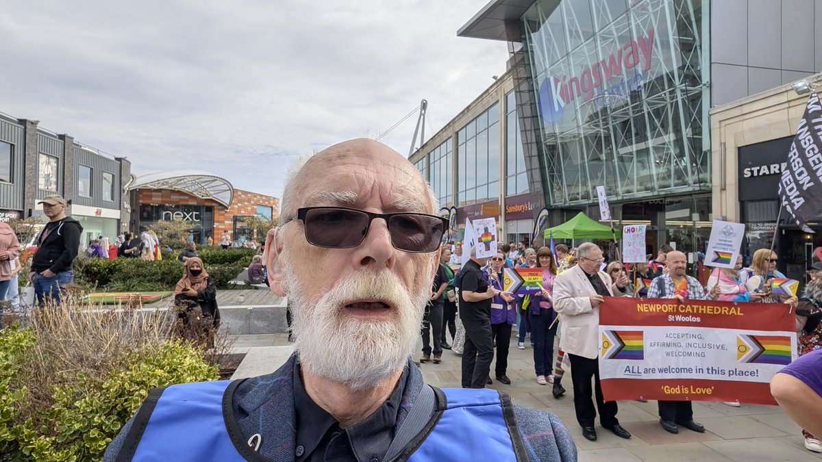 Terrence Higgins Trust <a href="/tht/">Thiago AC</a> at #PrideInThePort  NEWPORT 🏴󠁧󠁢󠁷󠁬󠁳󠁿🏳️‍🌈