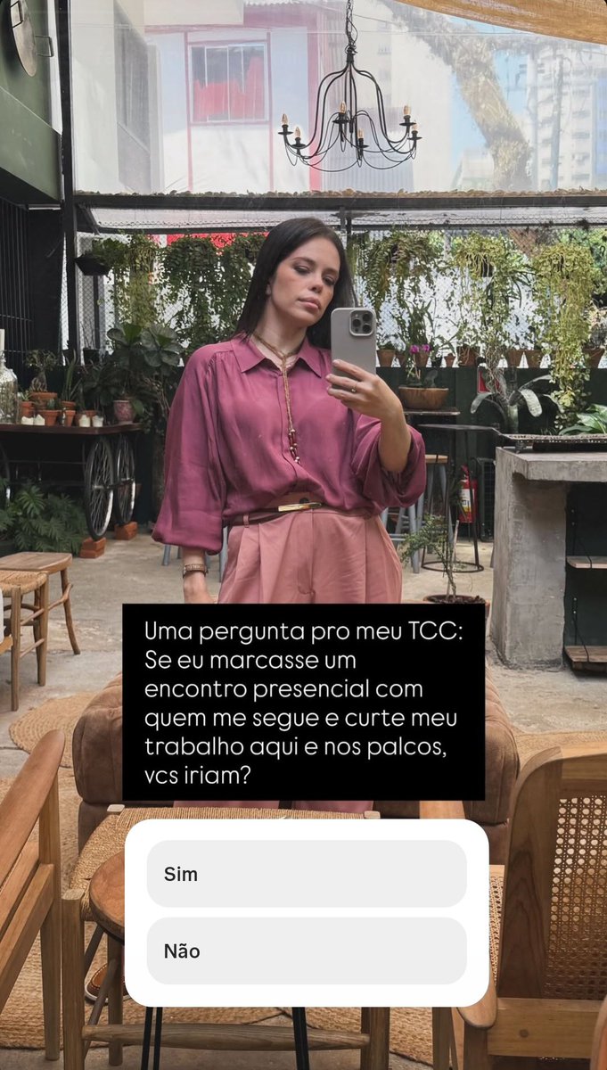 🚨 OI? Fabi via Instagram story perguntando se gostariam de um encontro para quem segue e curte ela 👀 (é pro TCC dela)