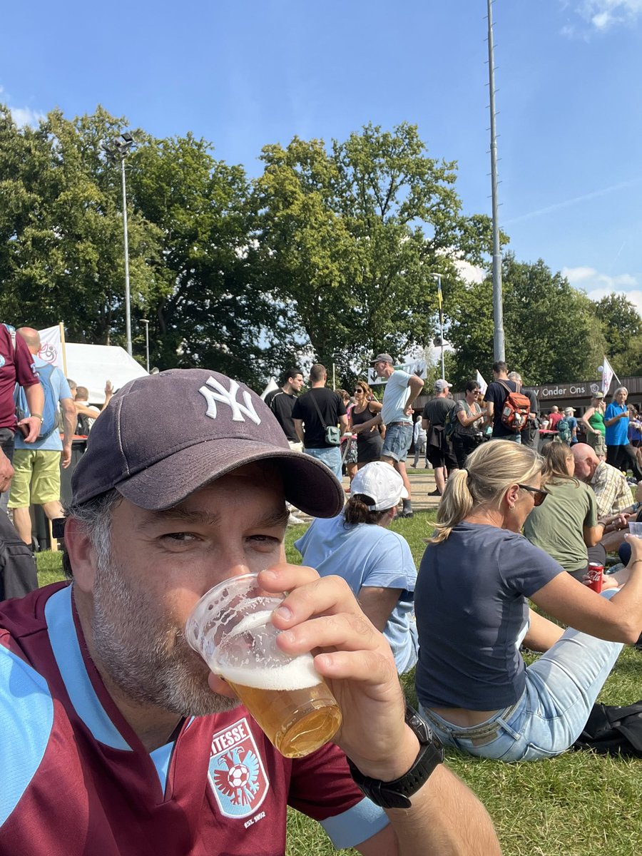 40 km Airborne in de pocket!!

Lest we forget

💛🖤
🩵❤️