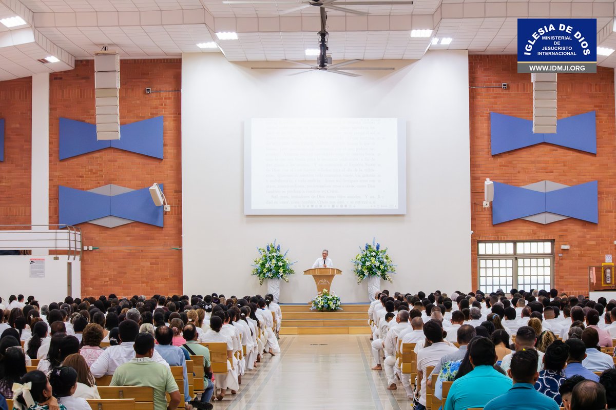 IDMJIoficial's tweet photo. Fotos: Bautismos en Agua – Girardot, Cundinamarca, Colombia – agosto de 2025
https://t.co/UqYPuWOVGz

En agosto de 2025, en el Bautisterio de la Iglesia de Dios Ministerial de Jesucristo Internacional en Girardot, Cundinamarca, Colombia, se celebró una jornada de bautismos en agua, en la cual 375 creyentes se bautizaron.

Participaron las Iglesias del Sur Oriente del Tolima (Flandes, Chaparral, Espinal, Guamo, Melgar, Villarrica, Natagaima, Coyaima, Ortega, Purificación, Cajamarca y Saldaña) y del Sur de Cundinamarca (Fusagasugá, Ricaurte, Arbeláez, San Bernardo, Silvania, Tocaima, Apulo, Viotá y Girardot).

Los hermanos expresaron su gratitud a Dios, a nuestra amada Hermana María Luisa Piraquive, al Hermano César Eduardo Moreno y a la Hermana Ángela Oviedo, por hacer posible esta bendición tan especial en el Bautisterio en Girardot.