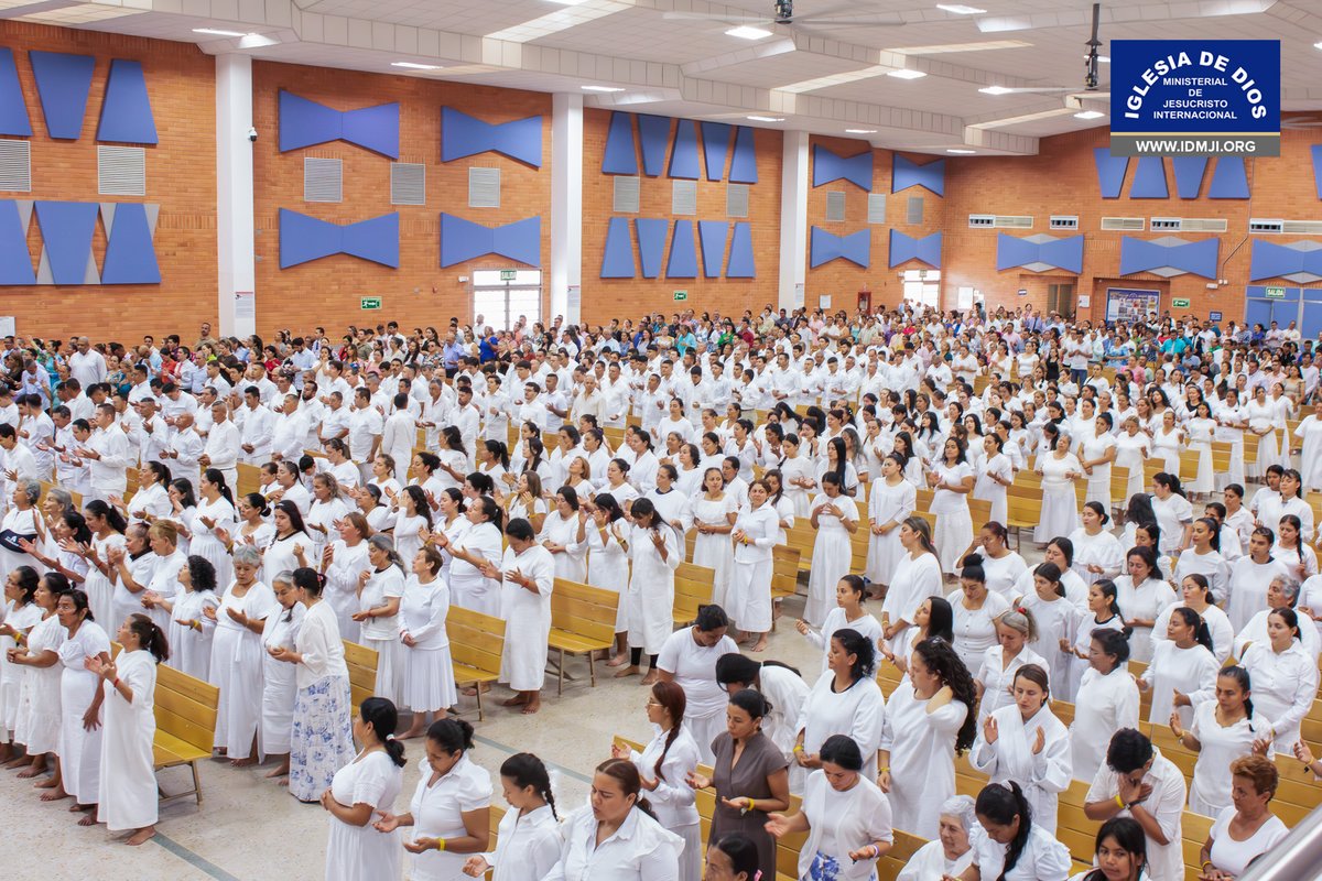 Fotos: Bautismos en Agua – Girardot, Cundinamarca, Colombia – agosto de 2025
idmji.org/bautismos-en-a…

En agosto de 2025, en el Bautisterio de la Iglesia de Dios Ministerial de Jesucristo Internacional en Girardot, Cundinamarca, Colombia, se celebró una jornada de bautismos en