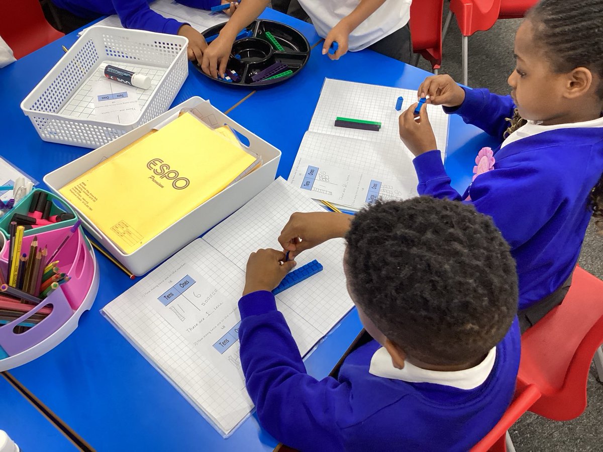 Fosse_TMET's tweet image. Year 2 have been busy practising place values and recognising our tens and ones. Great use of the resources and helping our friends to make the tricky numbers! #fmmaths #fmresilience #fmkind