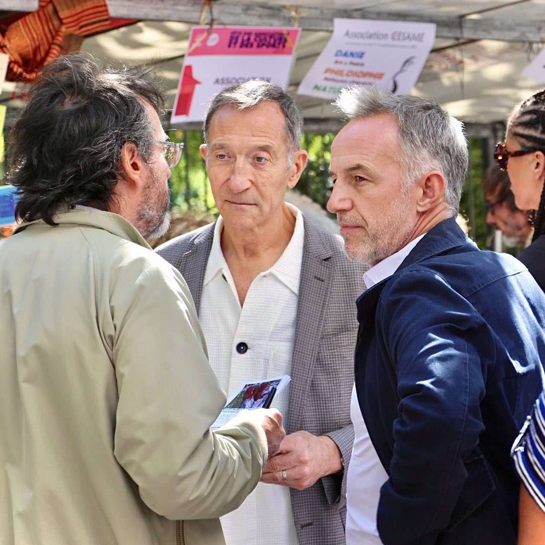 La Place des Fêtes a bien porté son nom ! Plus de 290 associations étaient réunies ce samedi pour la Fête des associations, de la culture et du sport : un moment de rencontre et de partage avec les habitantes et les habitants venu·es (re)découvrir la vitalité associative.