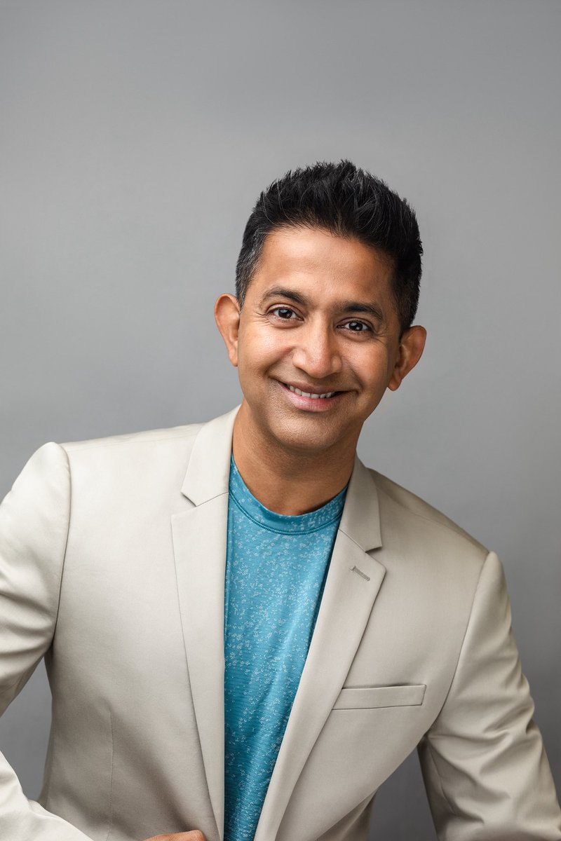 When I wake up, I high five myself in the mirror. It’s a sign to the brain that everything will work out. 

Before I go to bed, I tell myself that tomorrow will be an awesome day.  

When I wake up, I remind myself that today will be an awesome day.