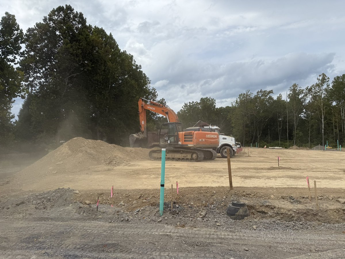 johnwillingham1's tweet photo. @_specofdirt I always appreciate our guys putting in the work on a Saturday to catch up.  
@stoneridgecos @AdielleRivera https://t.co/x6AuttDR9o