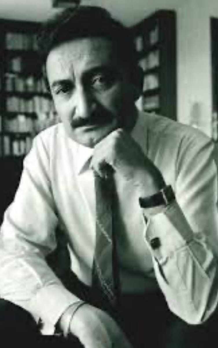 Bir Nehir Ki

Bir nehir ki akmakta
Ne kendi için akar,
Ne de karşı kıyı için.
Akmak için akar,
Ve akarken birikir B.E