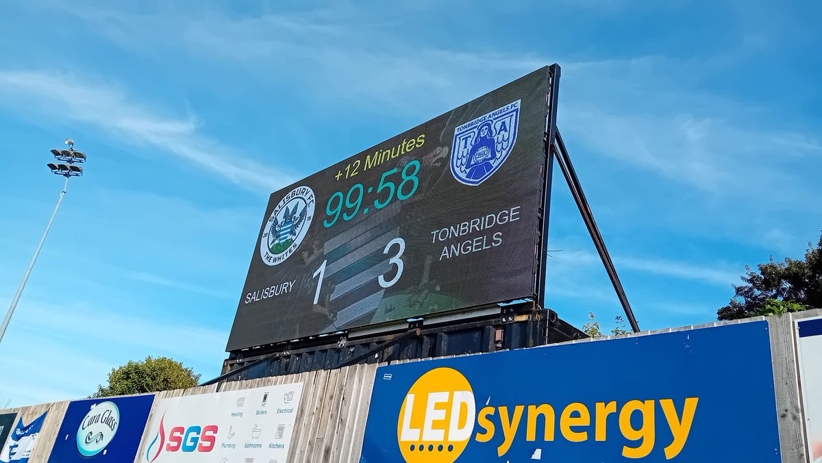 mattdavisonkent's tweet image. That wonderful feeling has returned, it’s been a while. 
Have a look how much agonising stoppage time we had to sweat through. 
(Colin, hope you don’t mind me using your photo)
💙 @tonbridgeangels