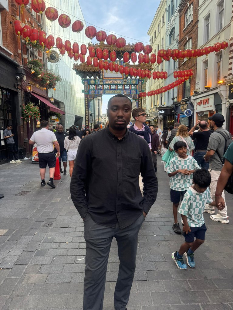 Morris Monye (@morris_monye) on Twitter photo When in China, behave like the Chinese. When in China, behave like the Chinese.