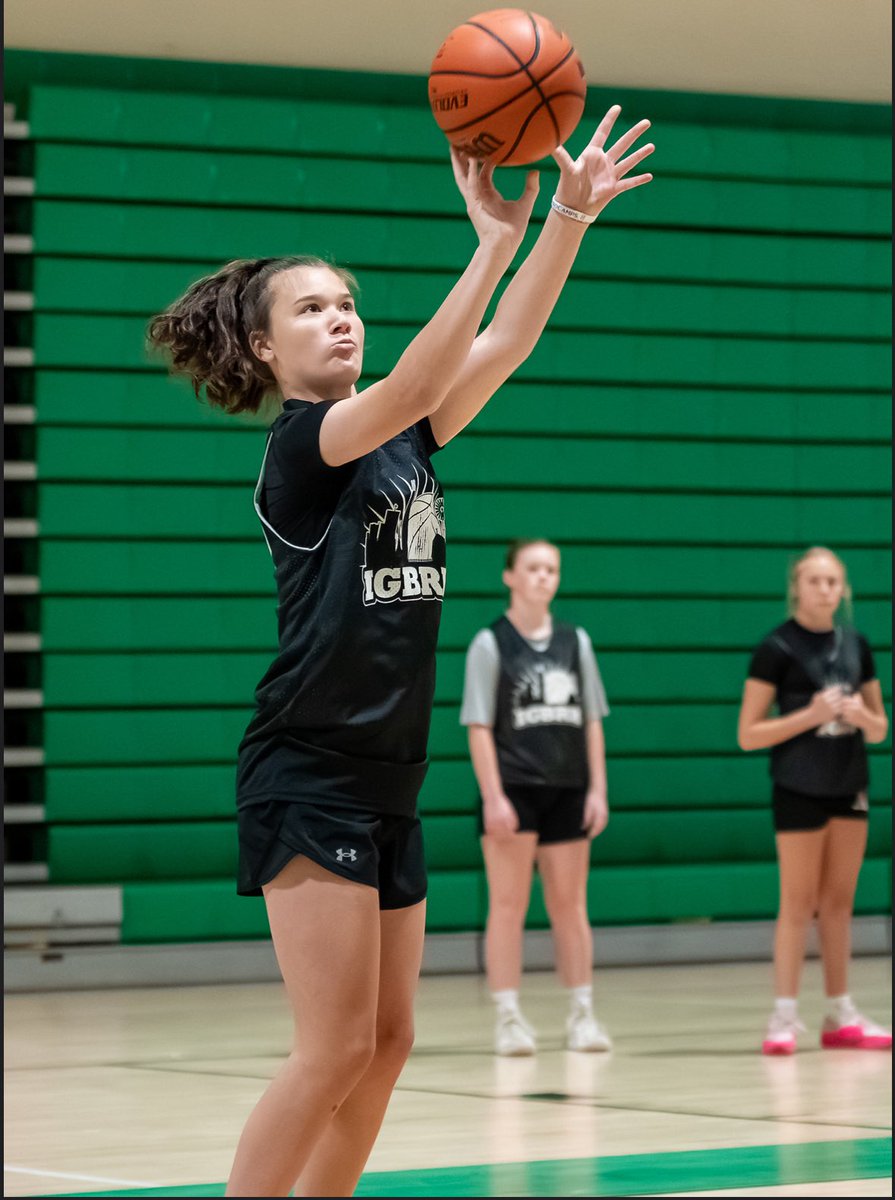 AdleighPearison's tweet photo. Had a great time at the IGBRR basketball camp. 
#basketball #igbrr #havoc https://t.co/exfuDIJCKl