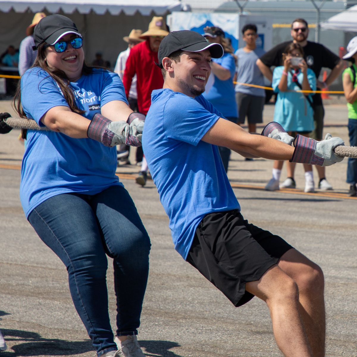letr4sosc's tweet image. Miles of smiles & high fives. Just 1 week to go! 💪✈️
Join the Plane Pull on 9/13 in Long Beach!
Pull a 124,000lb plane or cheer on teams!
➡️ sosc.org/planepull
#WeAreSOSC #LETR4SOSC #PlanePull #SaturdayFun